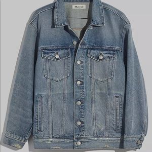 The Oversized Trucker Jean Jacket in Akenside Wash / LARGE / AKENSIDE WASH
